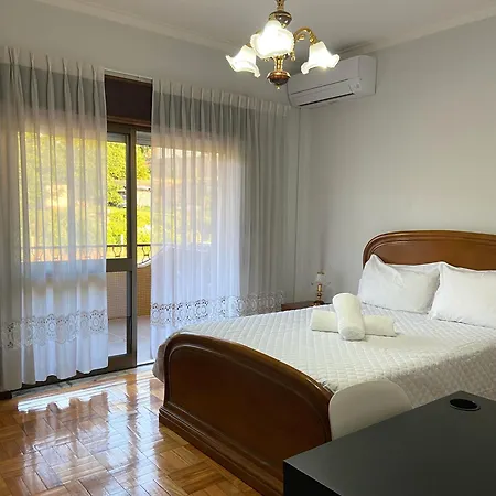 Casa Do Tojal بيت للعطل